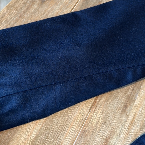 Gap dark navy blue wool blazer, size 6. - Picture 4 of 7